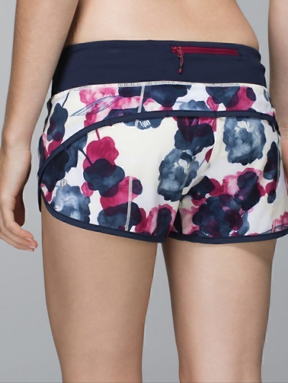 Lululemon Run: Speed Shorts feature a distinct "Inky Floral Ghost Inkwell Bumble - Picture 2 of 8